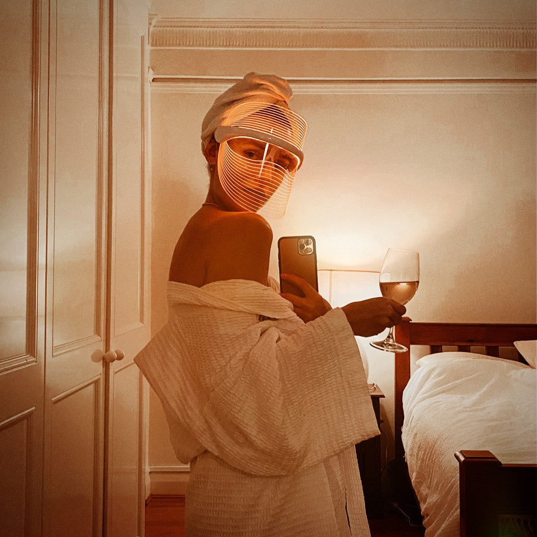 Revolutionizing Skincare: The Benefits of In-Home Light Therapy Masks